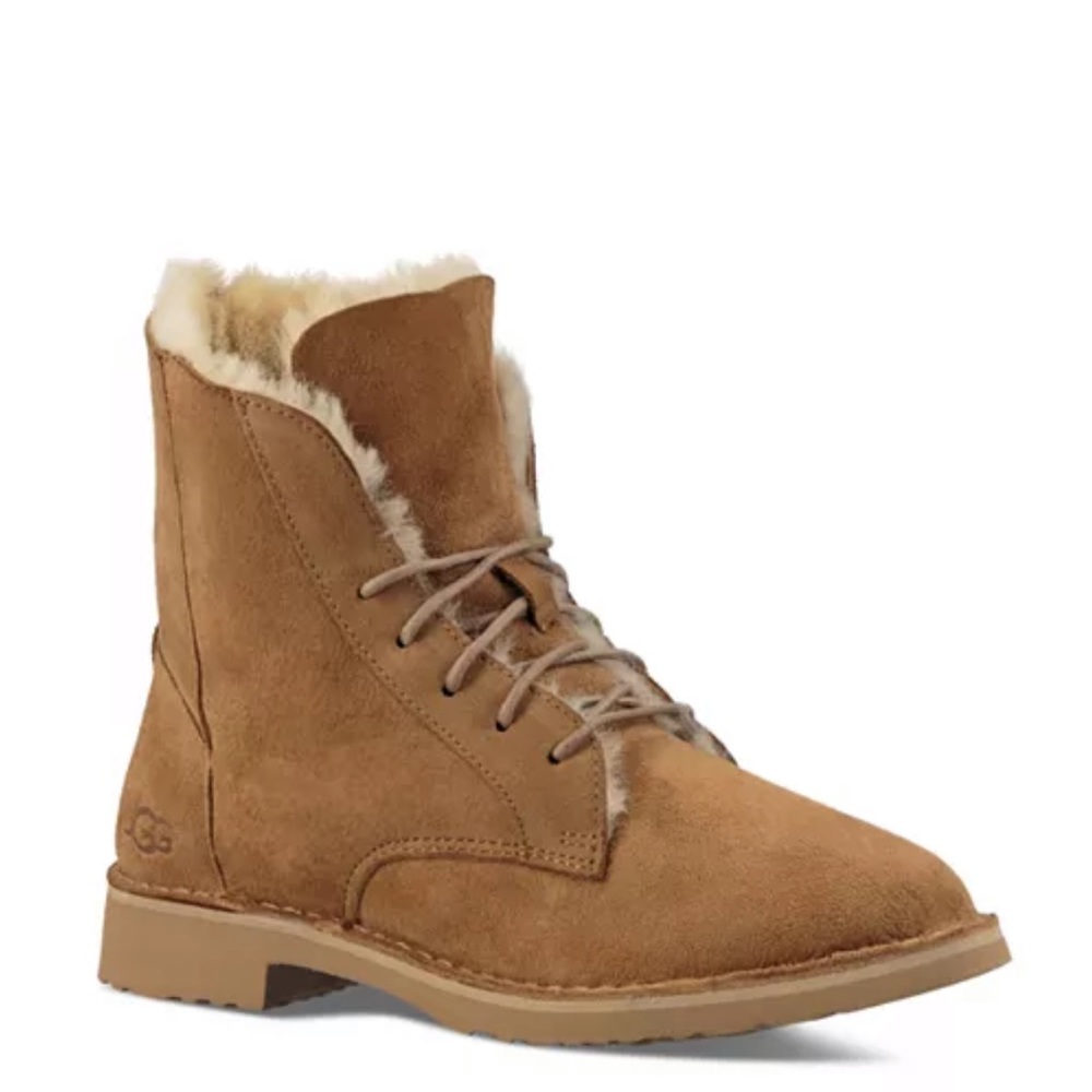 UGG WOMENS QUINCY SHEEPSKIN LACE UP BOOTIES